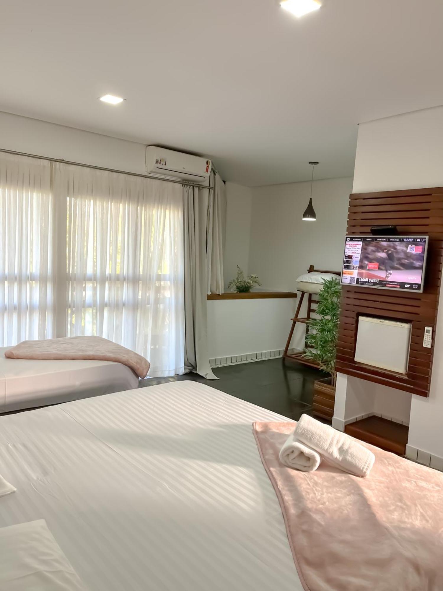 Park Hotel Modelo Пиньялзинью Экстерьер фото